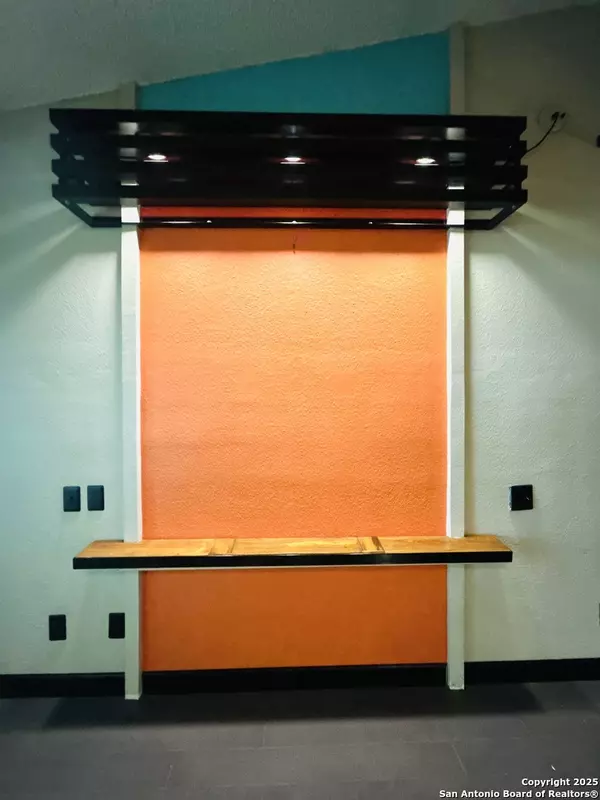 San Antonio, TX 78209-3563,7123 THRUSH VIEW LN UNIT 42