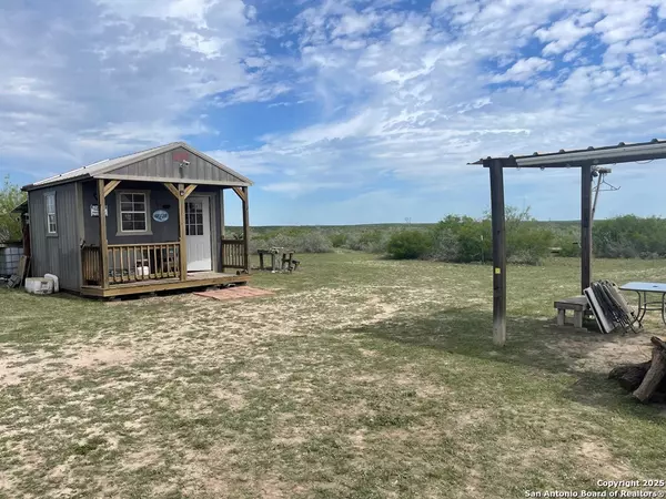 George West, 78022,197 Live Oak Spur