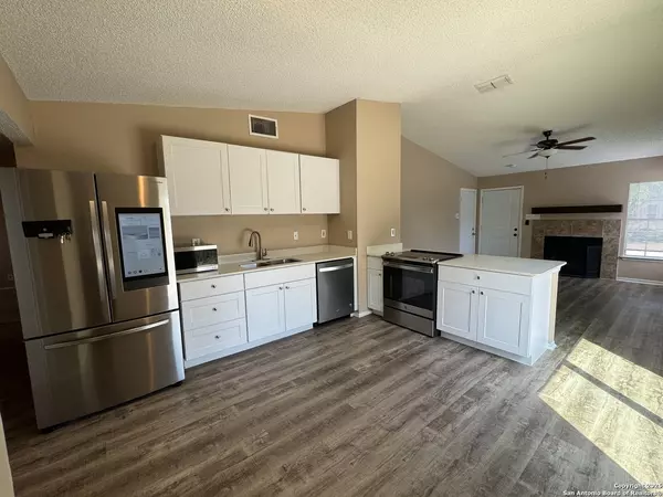 6203 Valley Knight, San Antonio, TX 78250