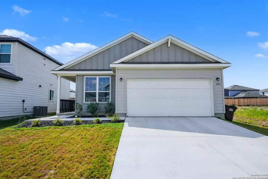 1339 Entrada De Real, Converse, TX 78109