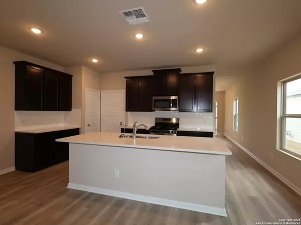 San Antonio, TX 78253,6706 Red Buffalo Trail