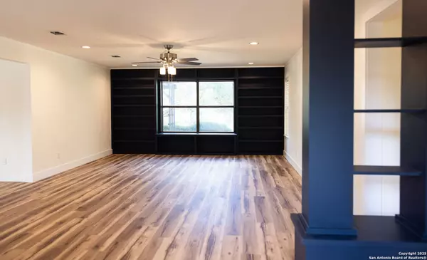 Kerrville, TX 78028,100 Riverhill