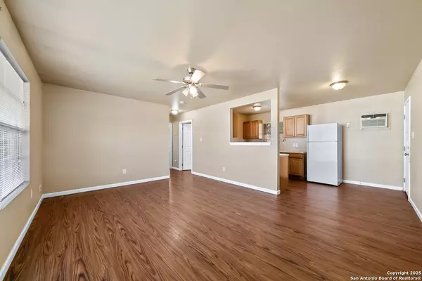 San Antonio, TX 78201,1222 Thorain Boulevard