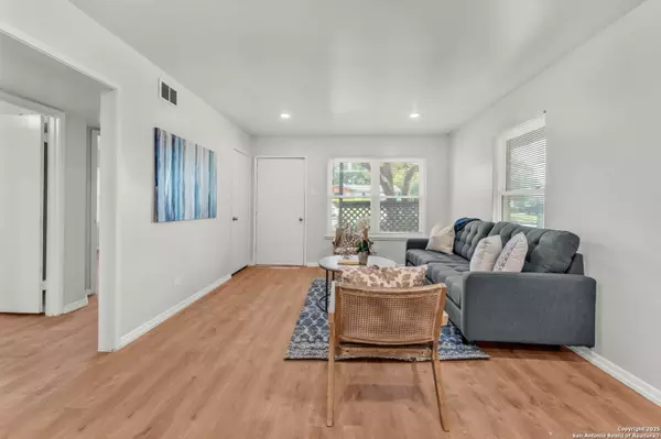 San Antonio, TX 78229,4627 Lyceum