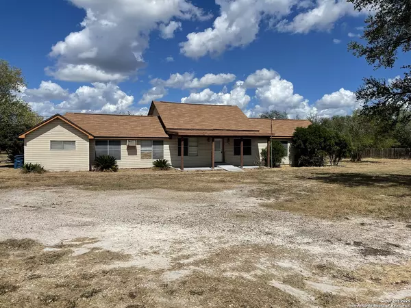 2103 Washington, Beeville, 78102