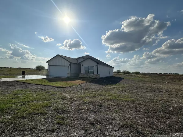 Dhanis, TX 78850,802 CR 520