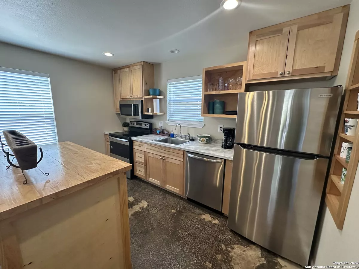 Bandera, TX 78003,906 14TH ST Unit A UNIT A