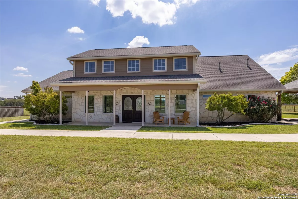 Comfort, TX 78013,176 Comfort Valley Ln E