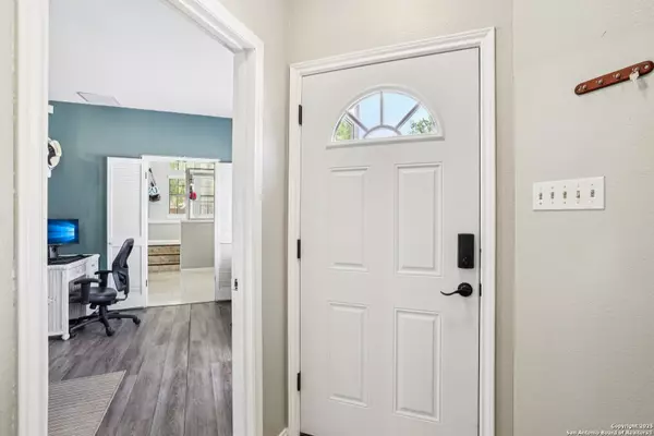 San Antonio, TX 78247,5882 Spring Green