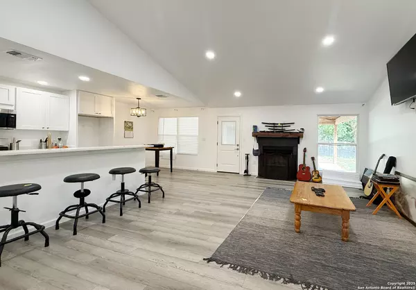 San Antonio, TX 78251,11442 Woollcott