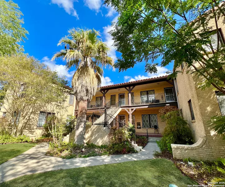 127 W CRAIG PL UNIT 6, San Antonio, TX 78212-3423