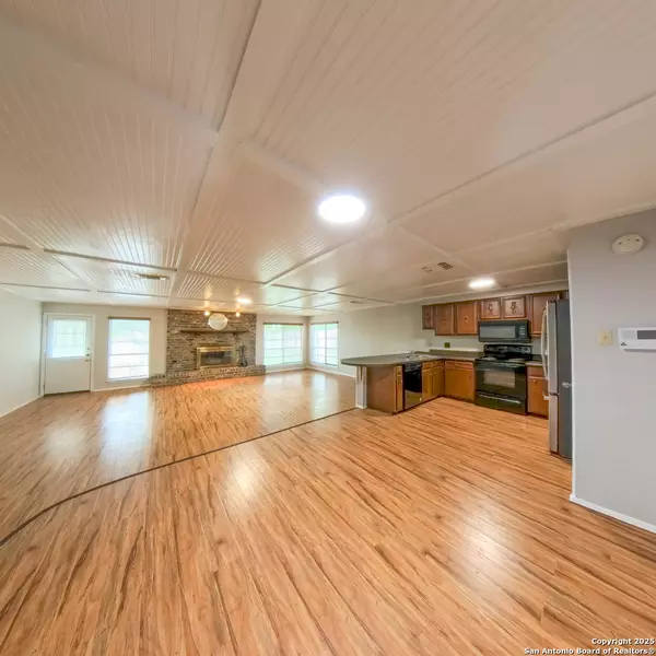 Live Oak, TX 78233,7542 Leafy Hollow