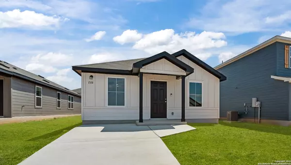 1318 Vallarta Centro, Converse, TX 78109
