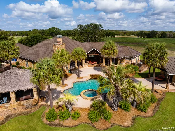La Vernia, TX 78121,8841 Fm 775