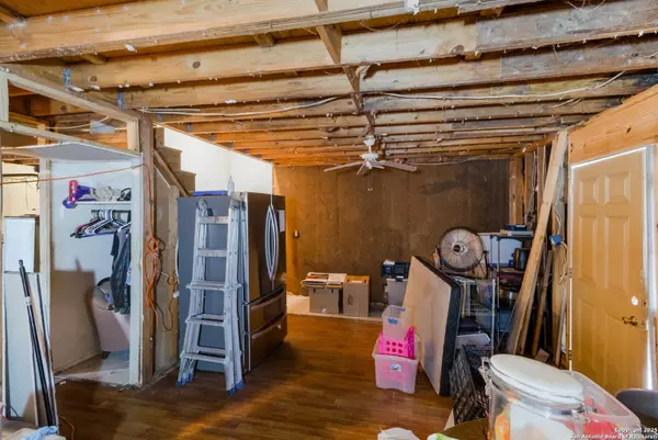 San Antonio, TX 78239,7009 Glen Mist