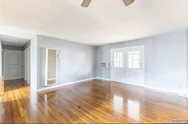 San Antonio, TX 78218,350 Hialeah