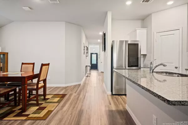 San Antonio, TX 78261,5906 Akin Run