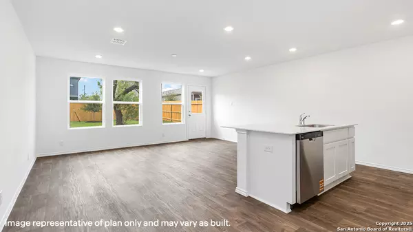 San Antonio, TX 78222,5923 Cinnabar Corner