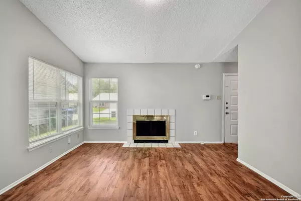 San Antonio, TX 78250,9738 Hidden Brook