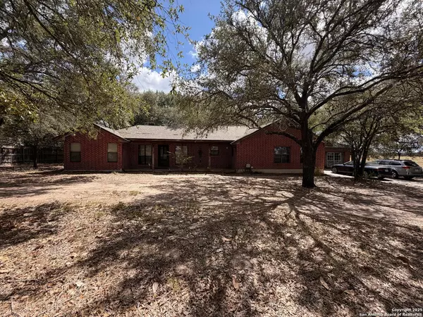 La Vernia, TX 78121,4863 Fm 775