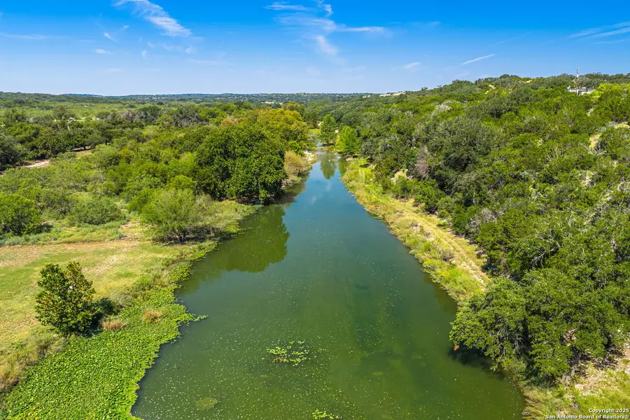1075 Private Road 3523, Roosevelt, TX 76874