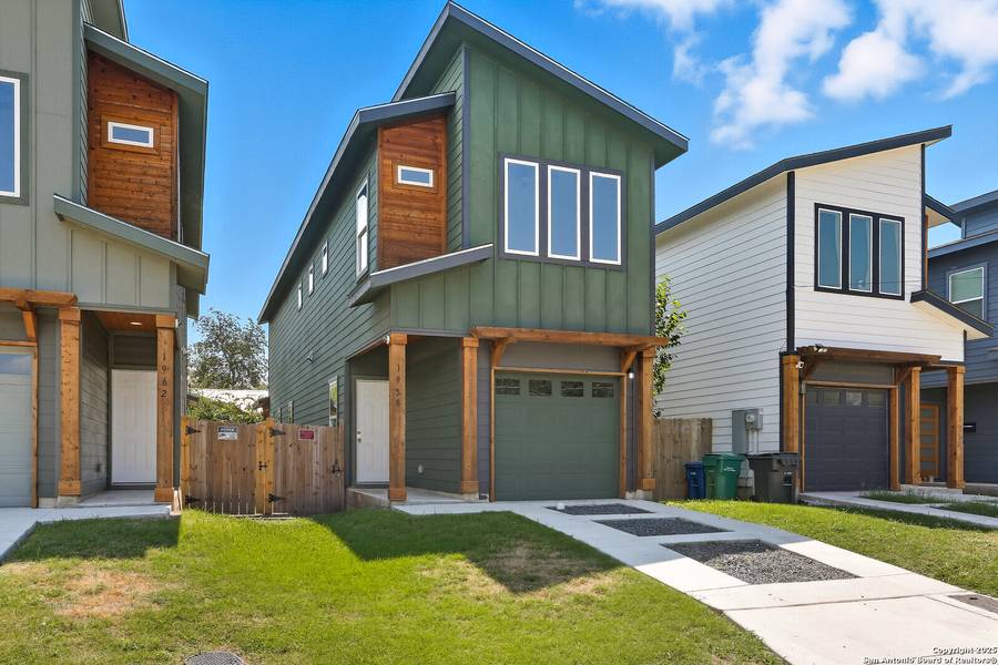 1958 Crockett, San Antonio, TX 78202