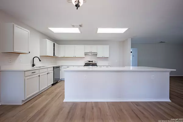 San Antonio, TX 78249,11203 Berkley Sq