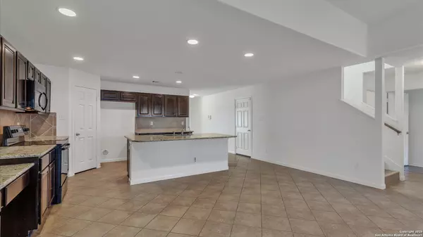 Converse, TX 78109,4006 Shervin