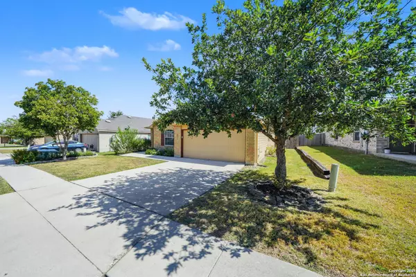 Cibolo, TX 78108,233 Willow Crest