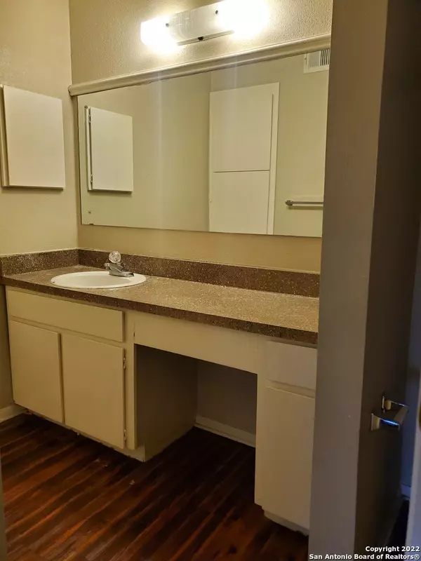 San Antonio, TX 78217-3338,3243 Nacogdoches Rd UNIT 910