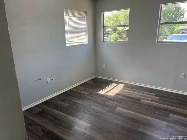 San Antonio, TX 78227,6810 Marimba