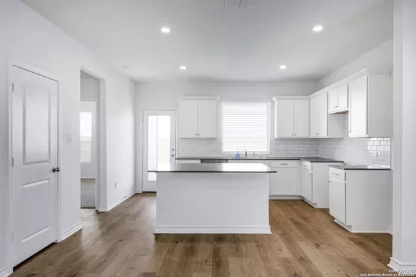 New Braunfels, TX 78130,1551 Estelea Grove