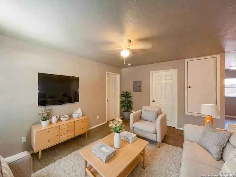 378 Petaluma Blvd UNIT D, San Antonio, TX 78221