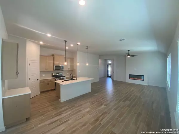 Seguin, TX 78155,2009 Shepards Street