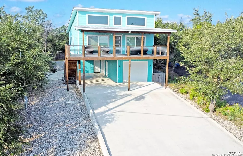 143 Mountainview, Canyon Lake, TX 78133