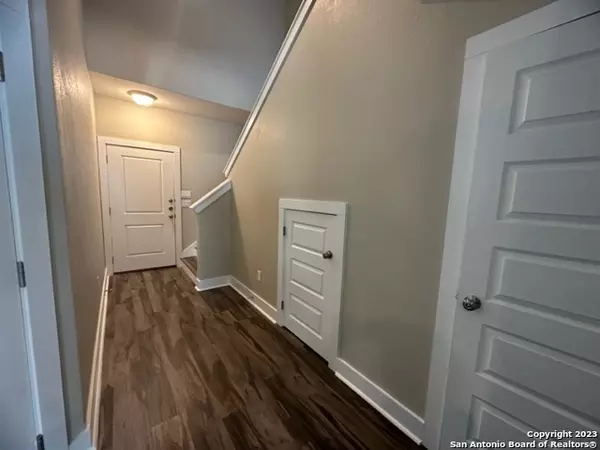 San Antonio, TX 78228,2706 Lake Louise Dr UNIT 2