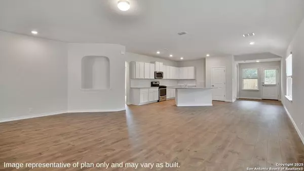 Cibolo, TX 78108,611 Fluted Shoals