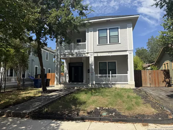 205 Ira Ave., San Antonio, TX 78209