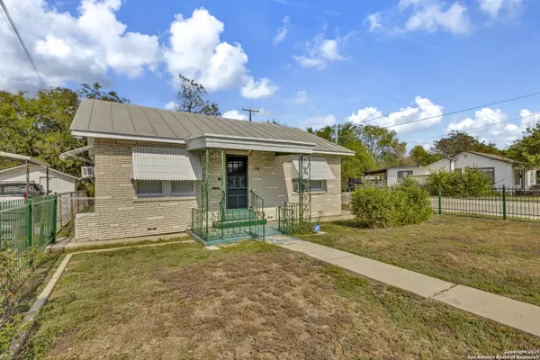 San Antonio, TX 78202,2055 E Crockett St