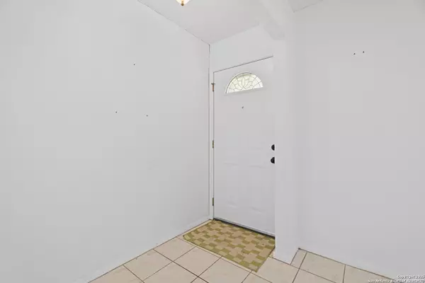 San Antonio, TX 78217,4427 First View