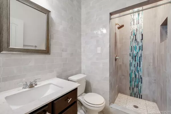 San Antonio, TX 78224,8938 VICTORIA LAKE