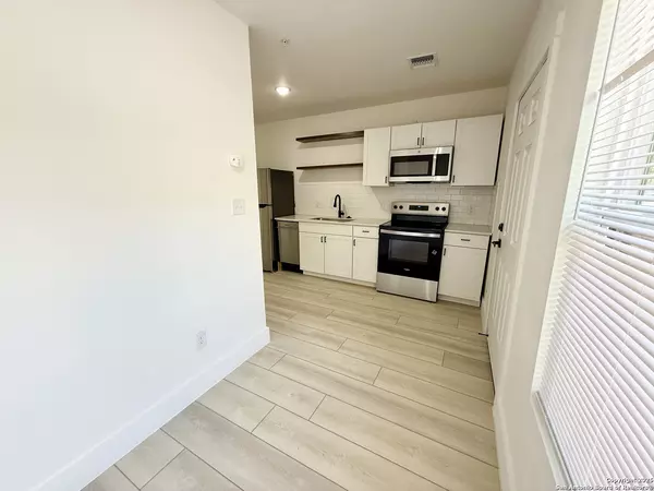 New Braunfels, TX 78130,2204 San Antonio UNIT 4