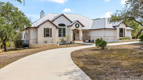 Garden Ridge, TX 78266,8018 Canham Ranch