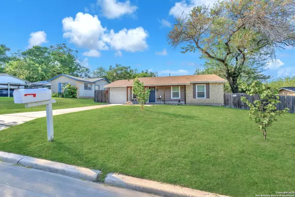 San Antonio, TX 78230,8323 White Oak
