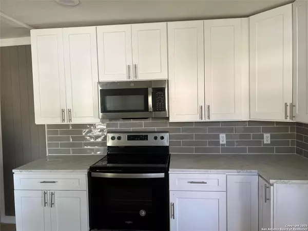 San Antonio, TX 78223,302 McDougal