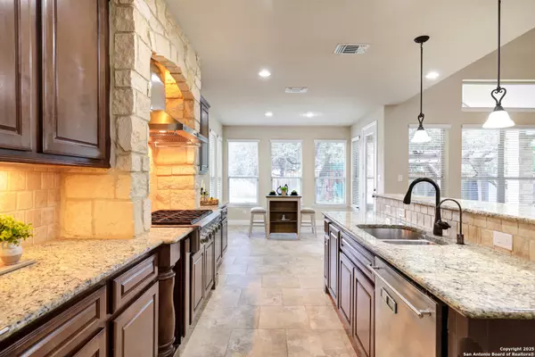 San Antonio, TX 78254,9518 Lesters Way