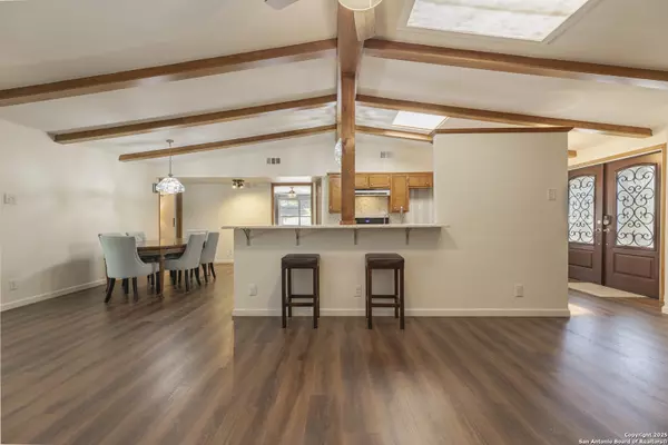 Windcrest, TX 78239,8722 Midcrown