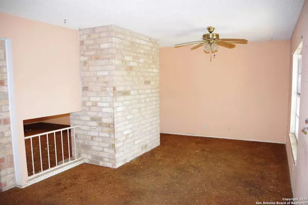 San Antonio, TX 78239,6706 Chelsea Wood