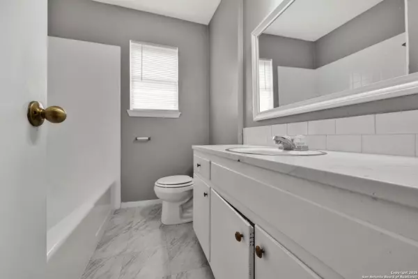 Leon Valley, TX 78238,6012 Evers