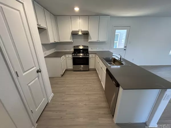 San Antonio, TX 78252,9014 Lunar Landing